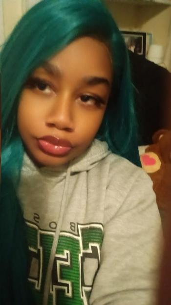 Mercedes , 22  female escort, Springfield